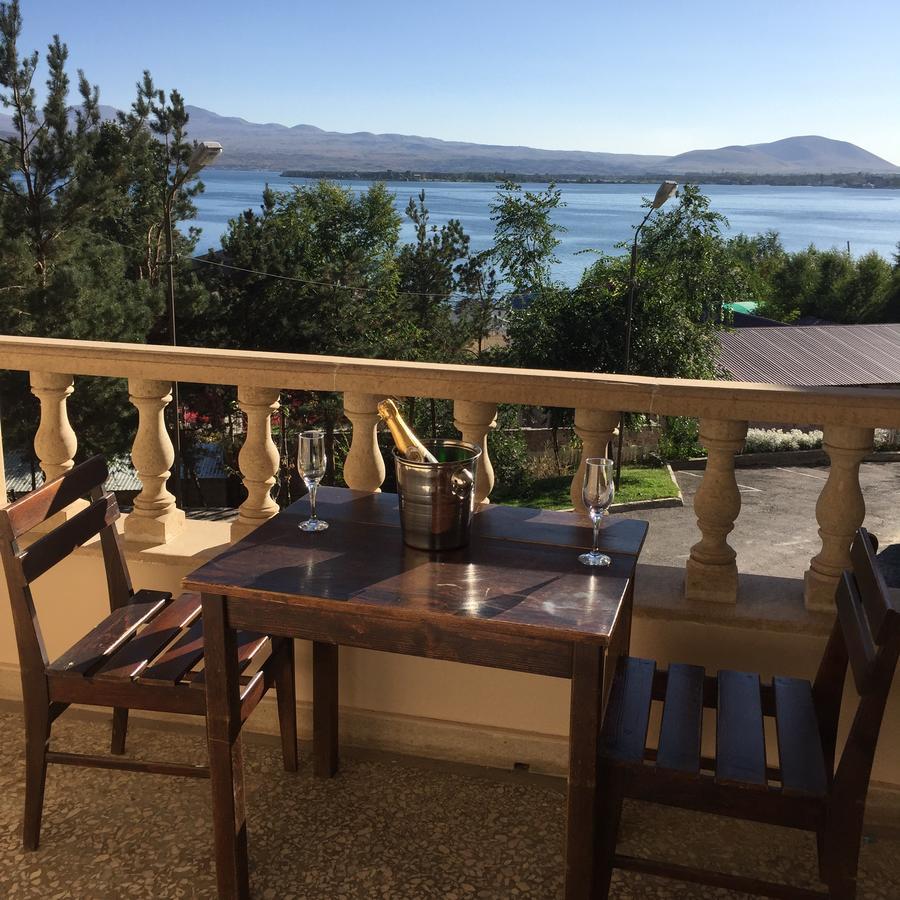 Hotel Ashot Erkat Sevan Exterior photo